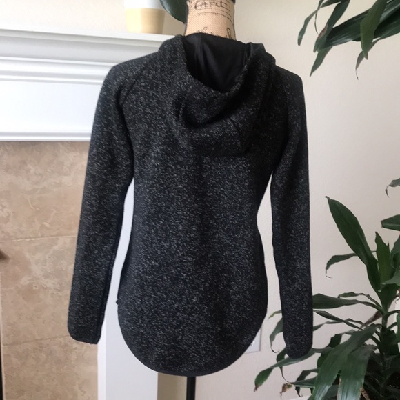 Small. Thread+Supply - Picture 2 of 11